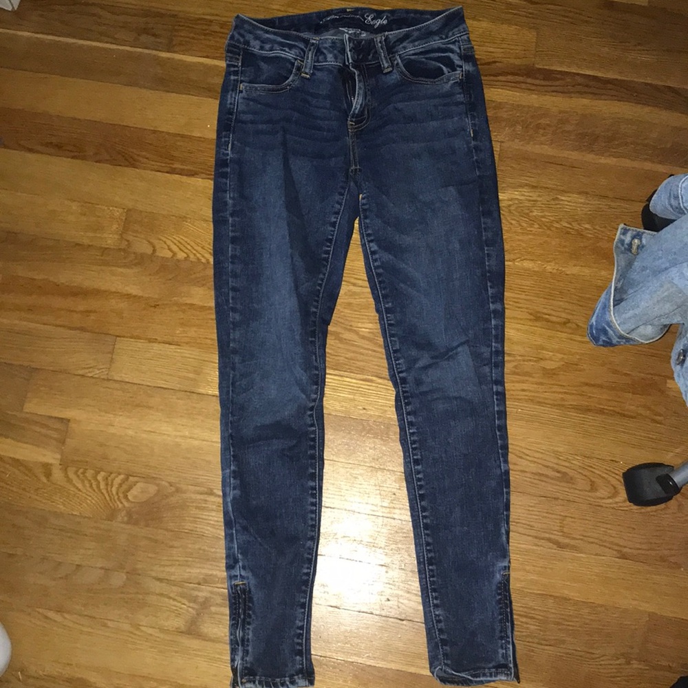 American Eagles Super Stretch Dark Wash Jeggings